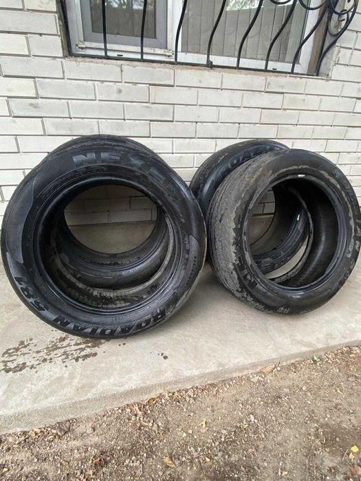NEXEN Roadian 581 235/60 R18 103