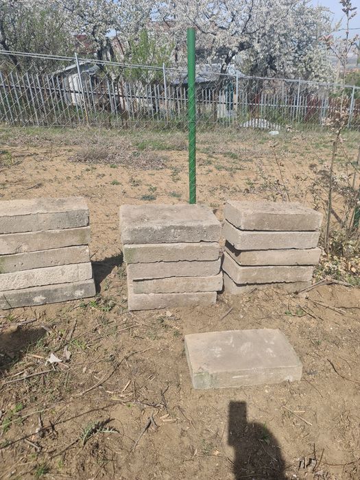 Продавам пътни ивици