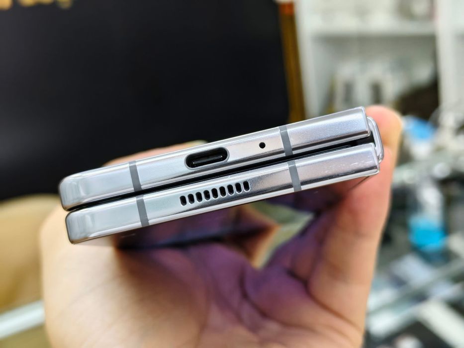 Samsung Fold 5 de 512 GB ca NOU cu Garantie
