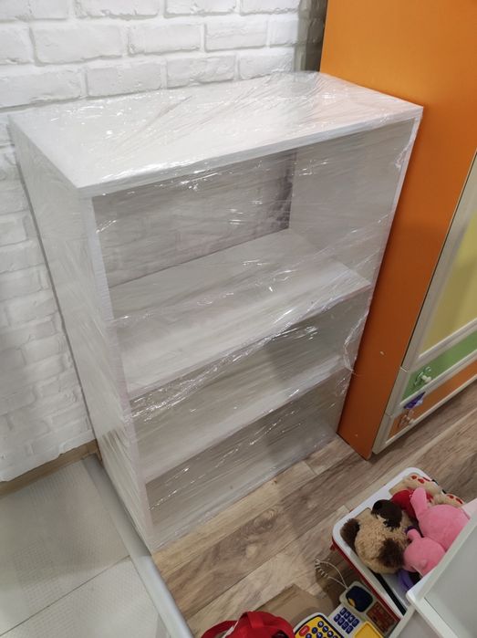 Етажерка 1 брой...