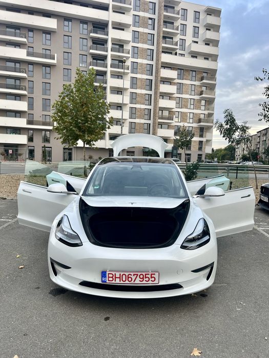 Tesla Model 3 Dual Motor Long Range 75 kwh