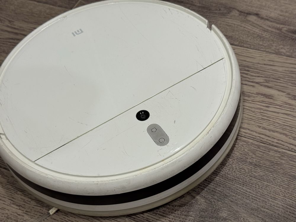 Продам робот пылесос Xiaomi robot vacuum mop