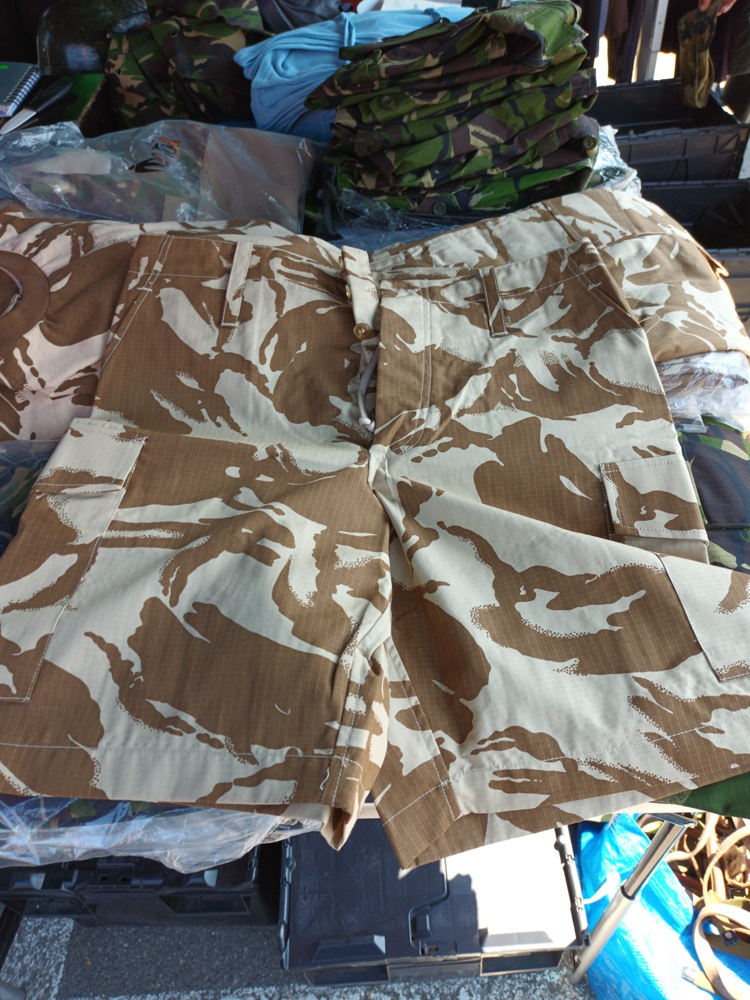 Pantaloni scurți surplus militar