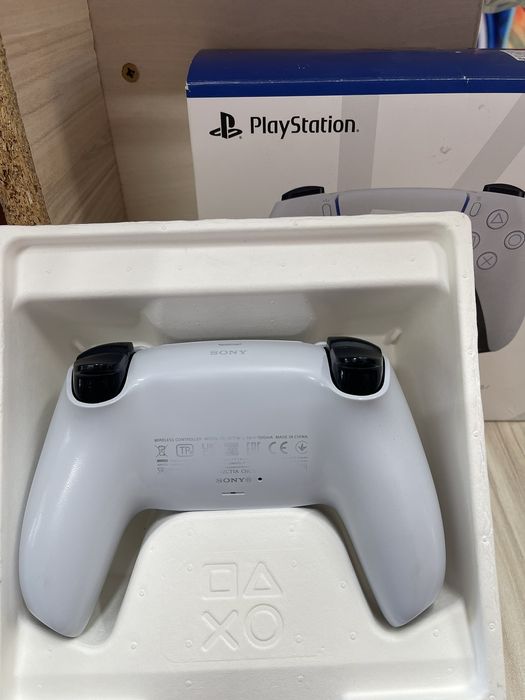 Джойстик/контролер за пс5