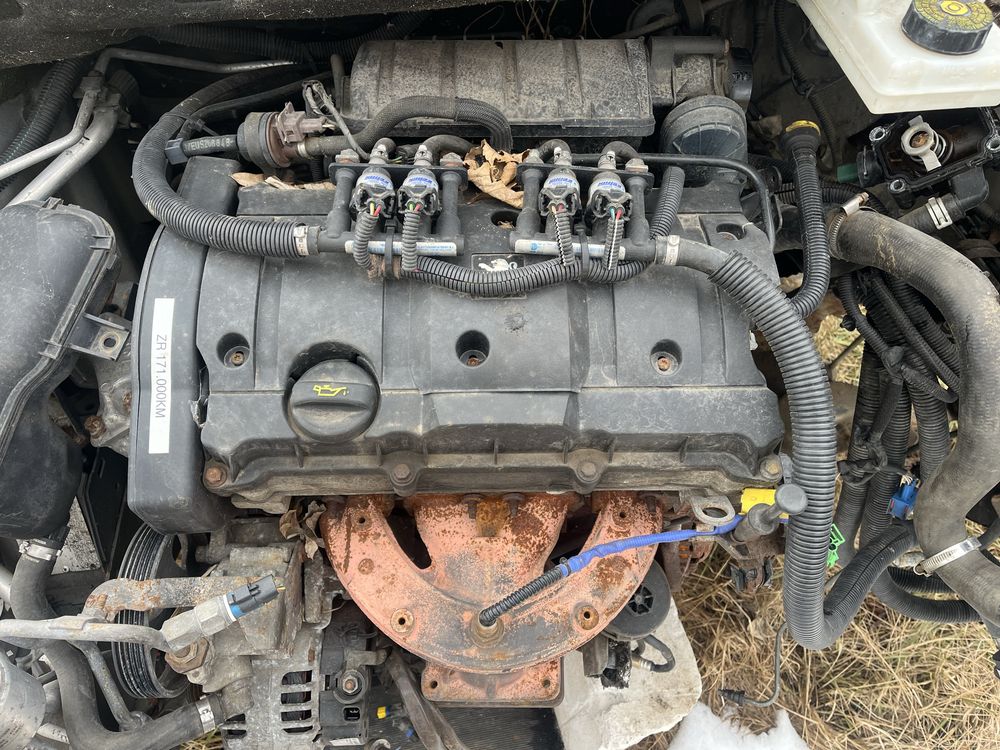 Двигател Peugeot Partner 1.6i