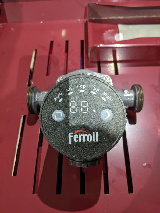 Vând pompă recirculare inteligenta Ferroli