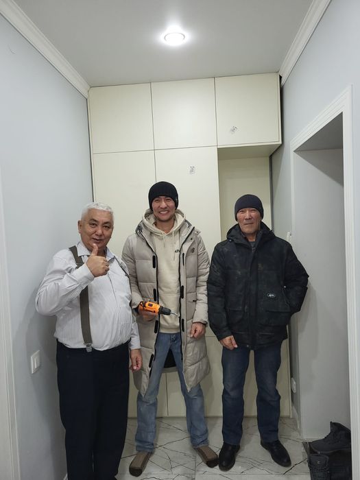 Сборка мебели Мебельщик Сборщик мебели. Замена фасада кухни шкафов и