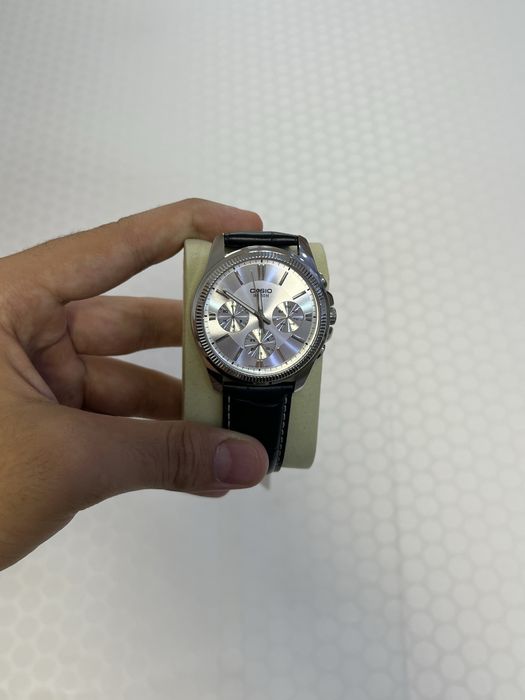 Часы Casio