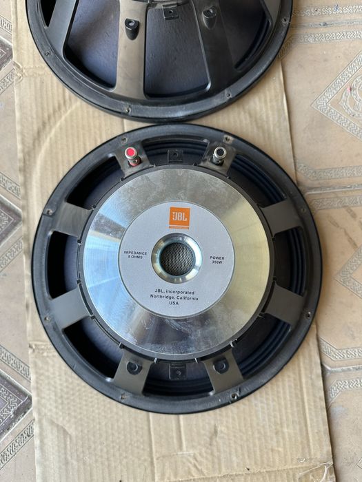 Динамики Jbl 15 дюймовые