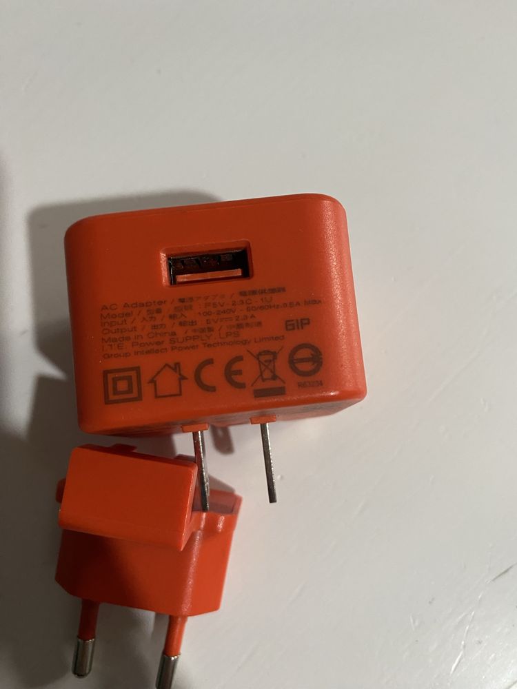 JbL power адаптер