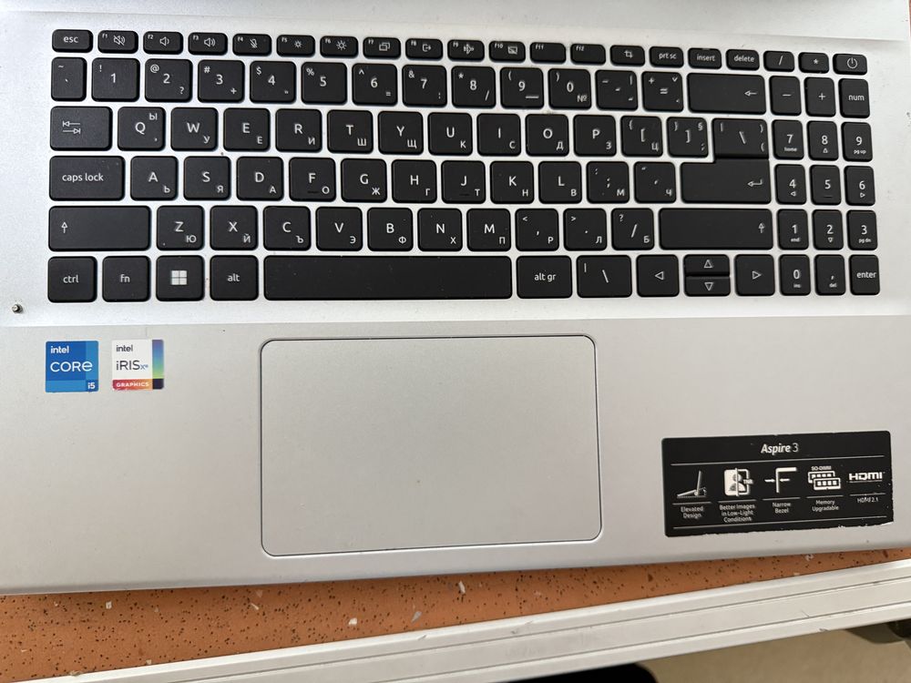 Acer Aspire 3 , i5 , 12 Gb ram, 512 gb ssd, 15’6 inch , win 11