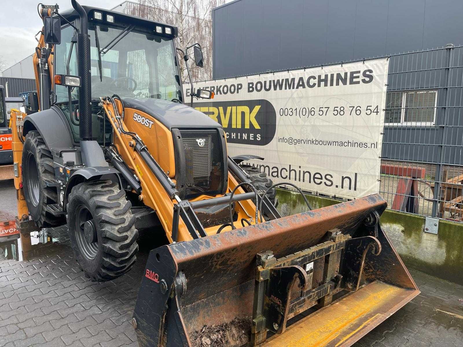 De vânzare Buldoexcavator Case 580 ST - 900 ore funcționare