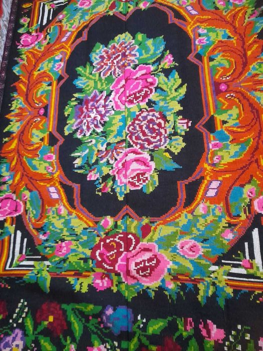 Covoare oltenesti de lana lucrate manual