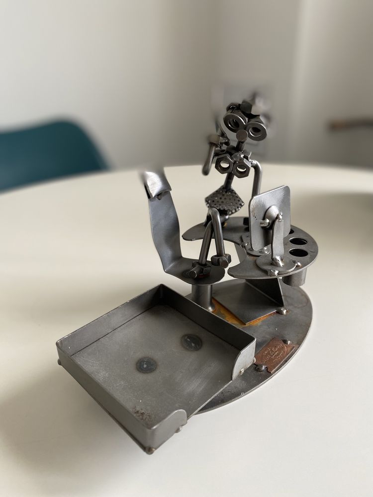 Cadou inedit 2xDecoratiune metal - figurine “la birou”
