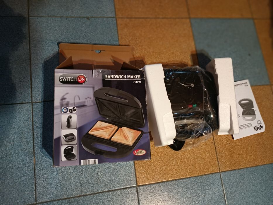 Тостер  нов неползван-25лв