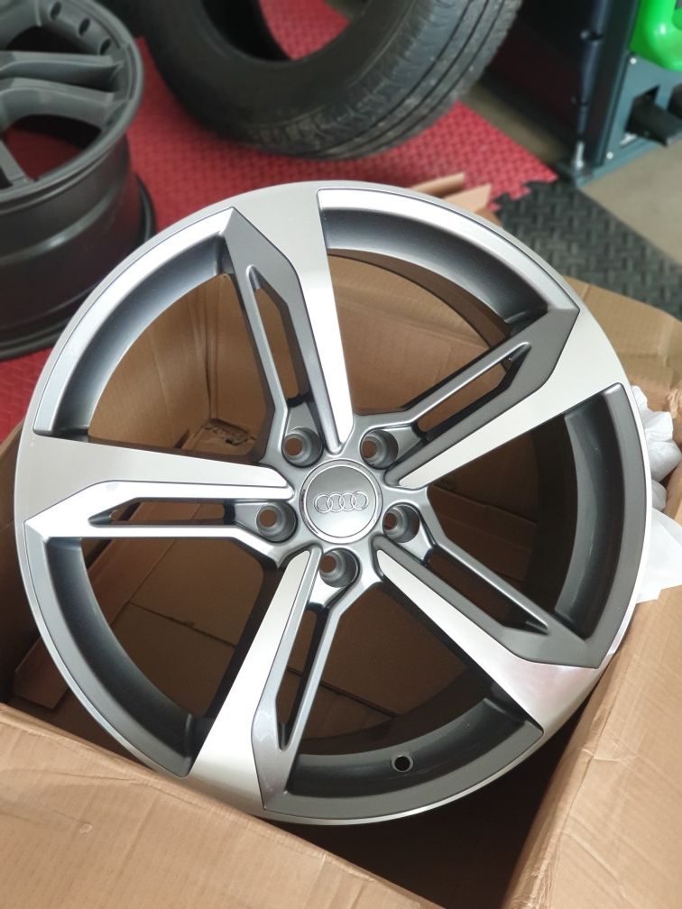 Janta AUDI 19" 5x112 NOUA in cutie S LINE