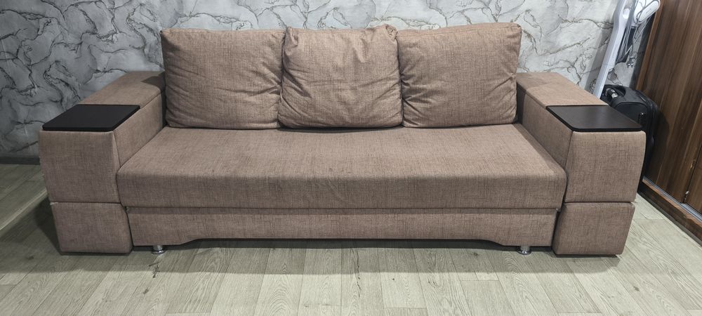 Продам раскладной диван