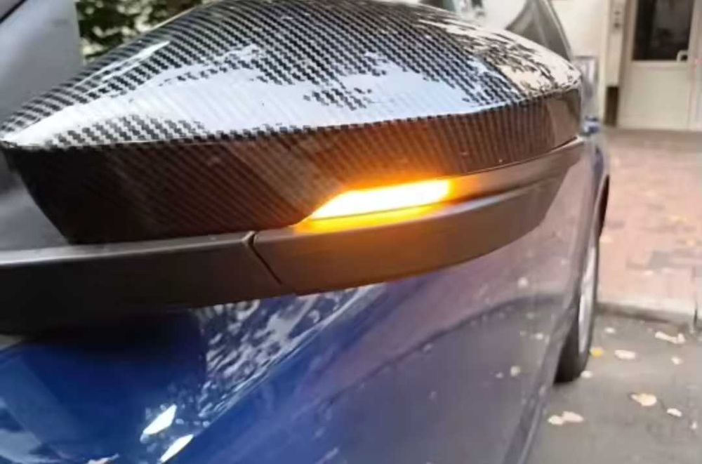 Динамични бягащи мигачи за огледалата Skoda Octavia VW T-Roc T-corss