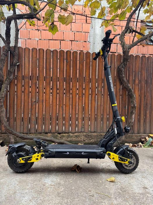 TROTINETA ELECTRICA Ezotron E200 Pro, varianta 2024