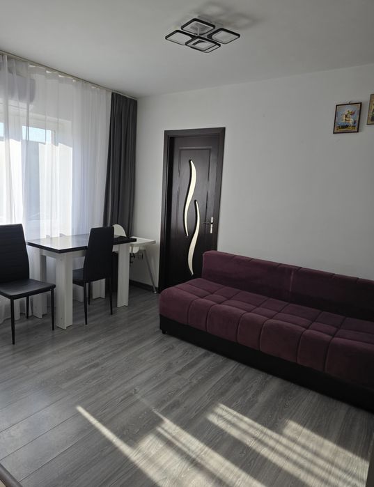 Vand apartament 3  camere Trivale complex 1 etaj 3