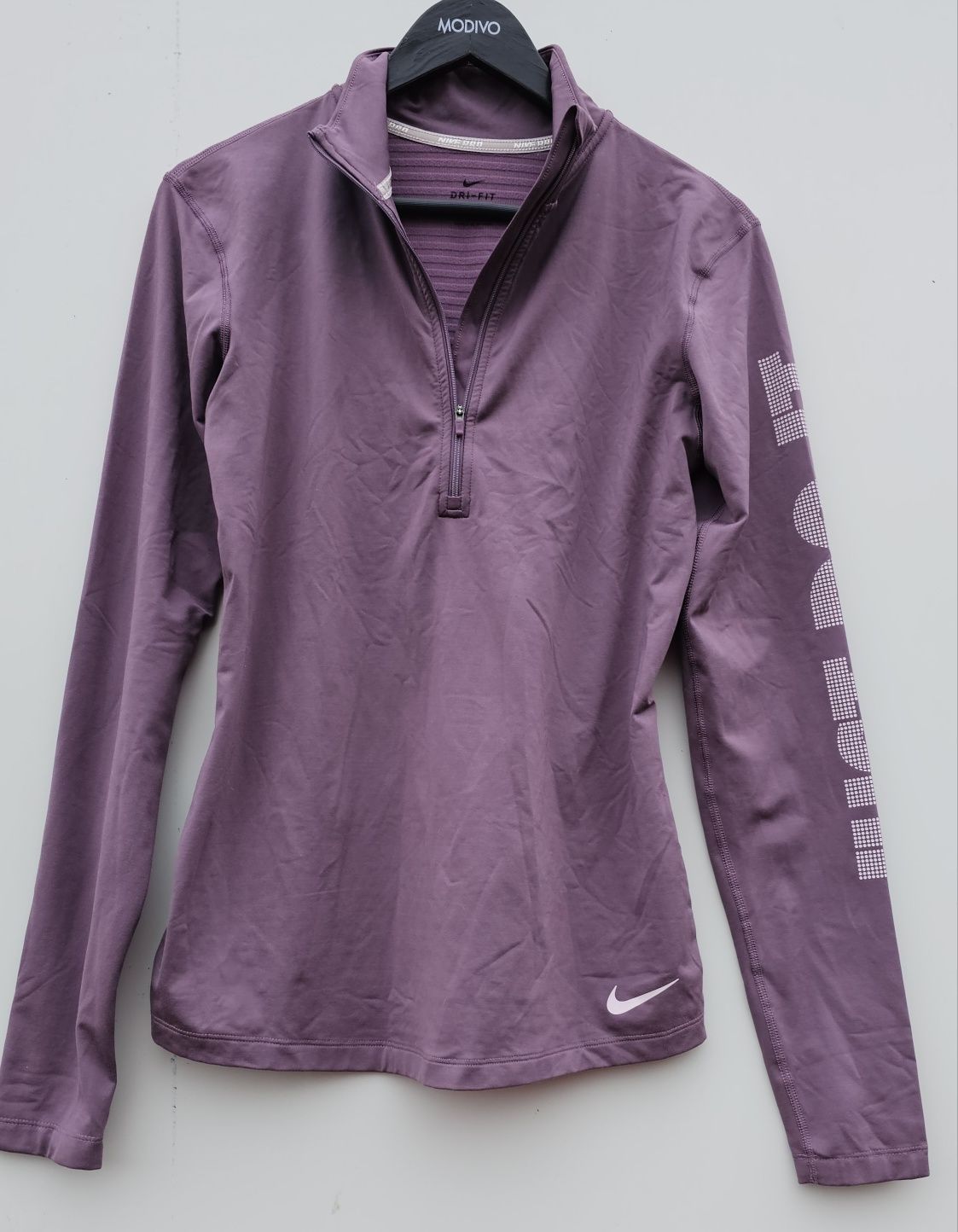 Nike оригинално дамско hoodie L размер