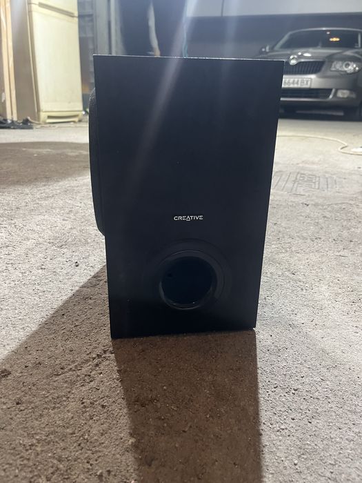 Creative 5.1 Тонколони и буфер