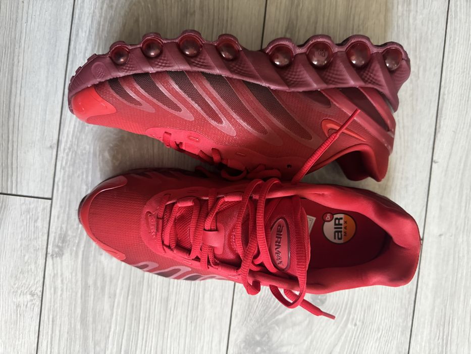 Adidasi nike dn nr 42