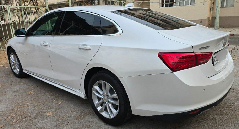 Malibu 2018 Oq 2.4mator SROCHNA SOTILADI!!