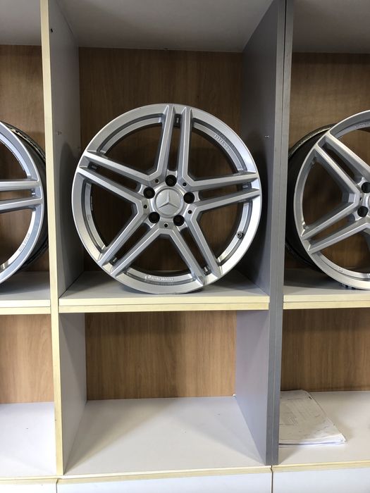 Jante aliaj Mercedes R 18