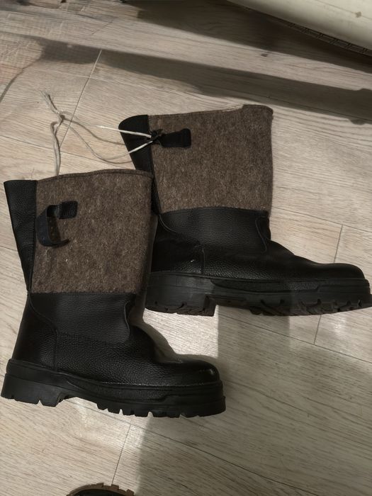 Рабочие войлочные сапоги 43 рр