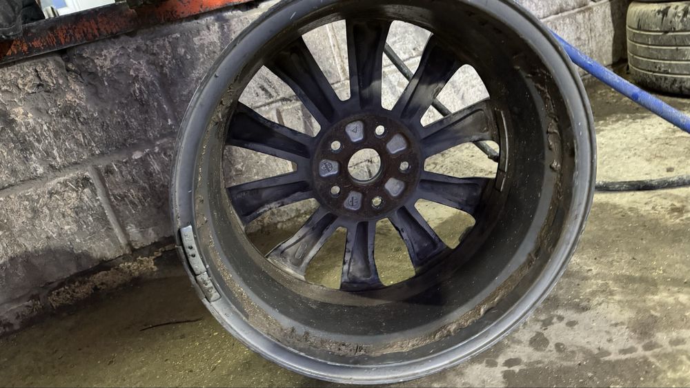 Диск 18 subaru outbek