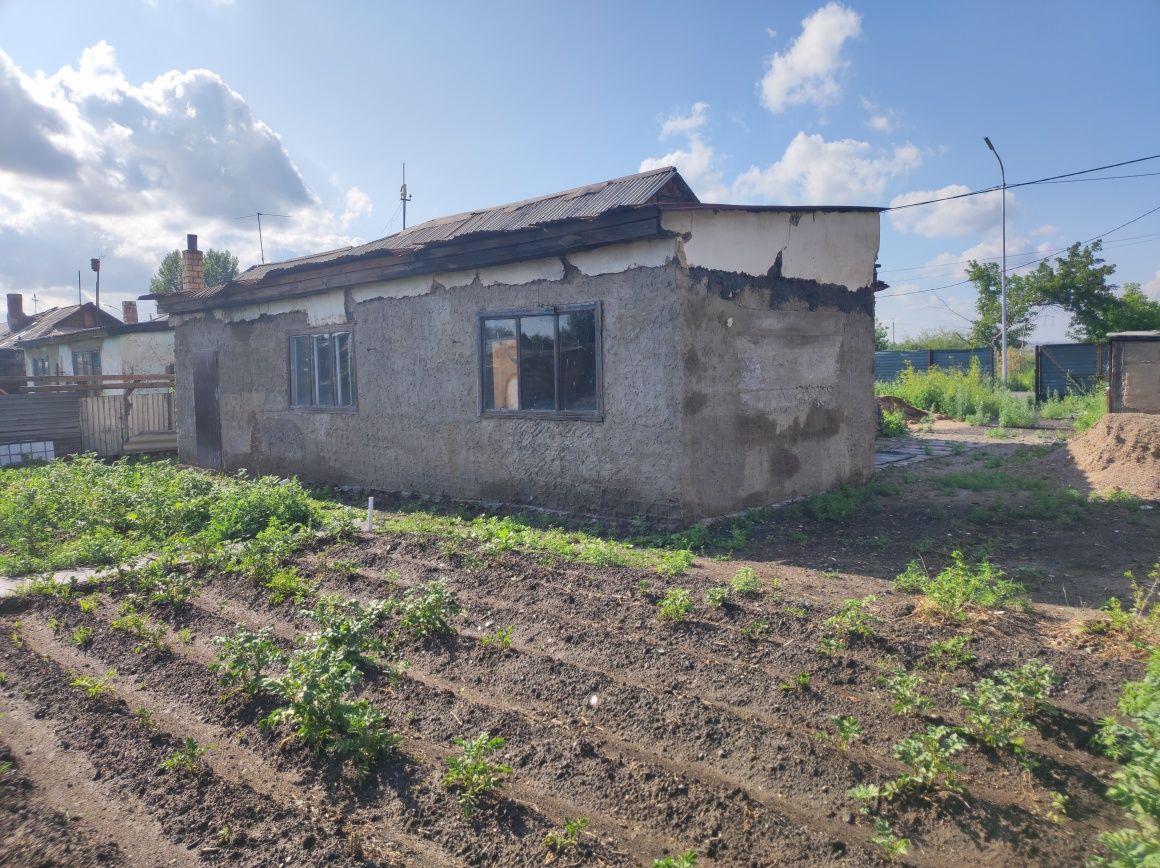 Продам дом в тихоновке  по улице Маршака пос.ПМК.требует ремонт