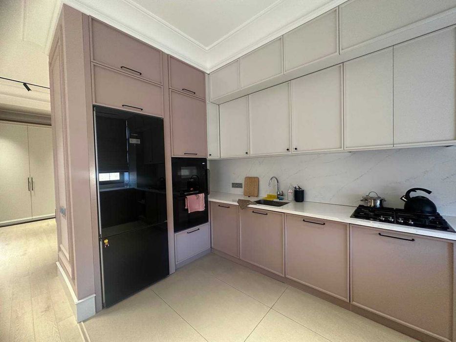 ЖК Istanbul City! Сдаётся 3х ком новая квартира с хорошим ремонтом!