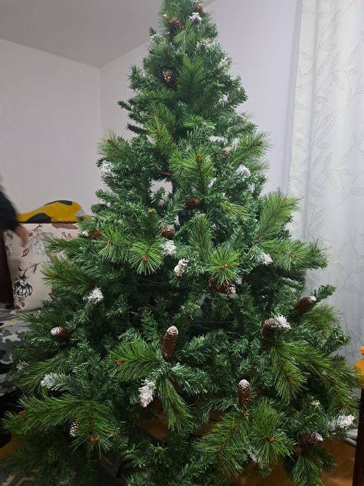 Vând brad artificial înălțime 180