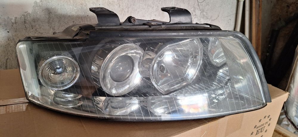 Десен фар Ауди А4 Б6