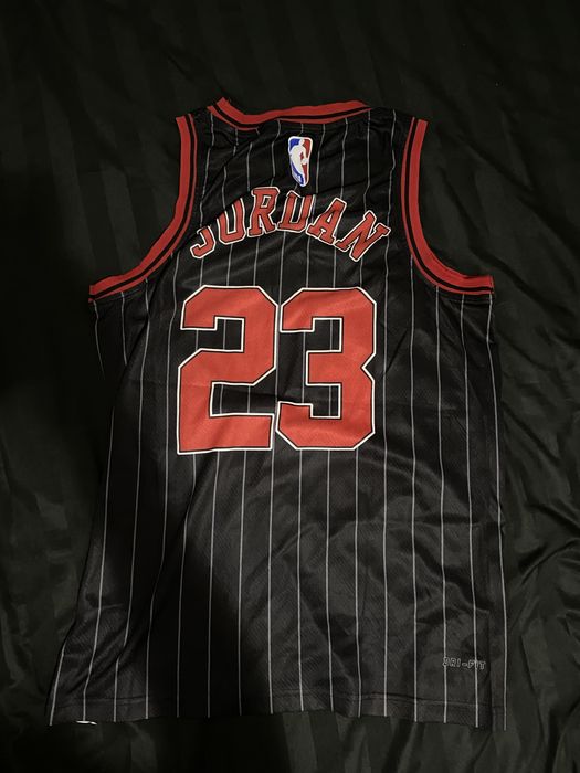 maieu jordan | marimea S