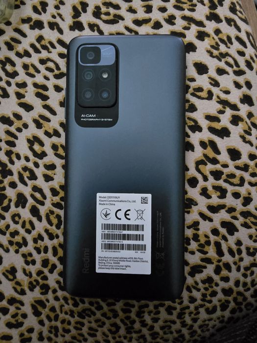 Vand telefon  redmi 10