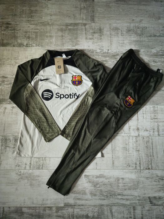 *NOU* Compleuri / Trening BARCELONA diferite