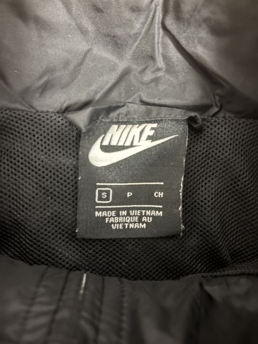 Jacheta Nike neagra originala-noua,marimea S, barbati
