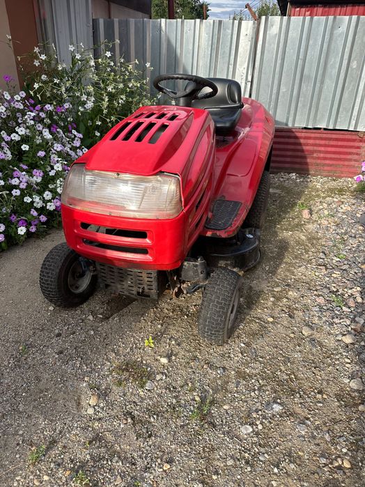 Tractoras de tuns gazon Mtd 18 cp