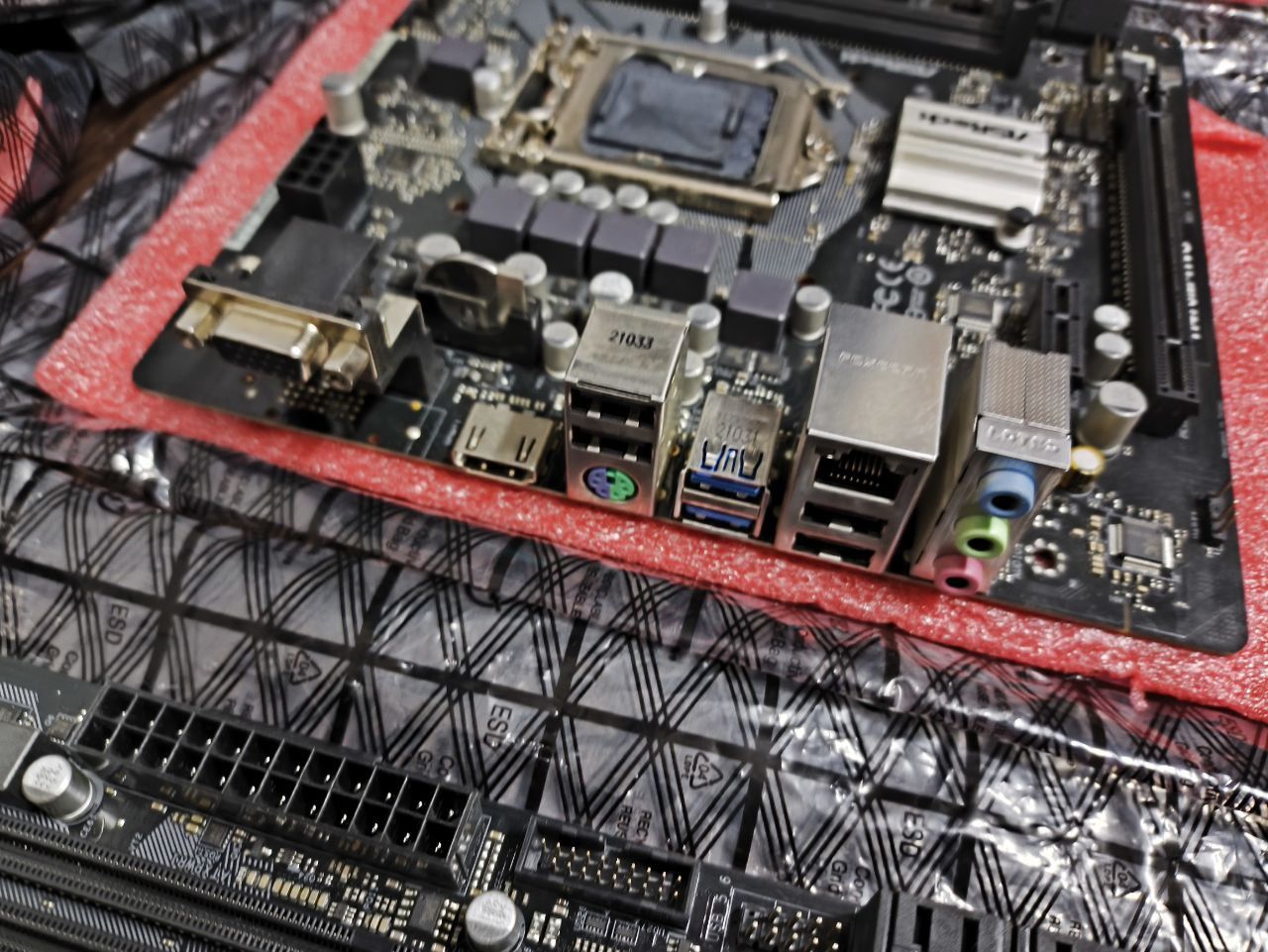 ASRock H470M-HVS 2 DDR4 9шт