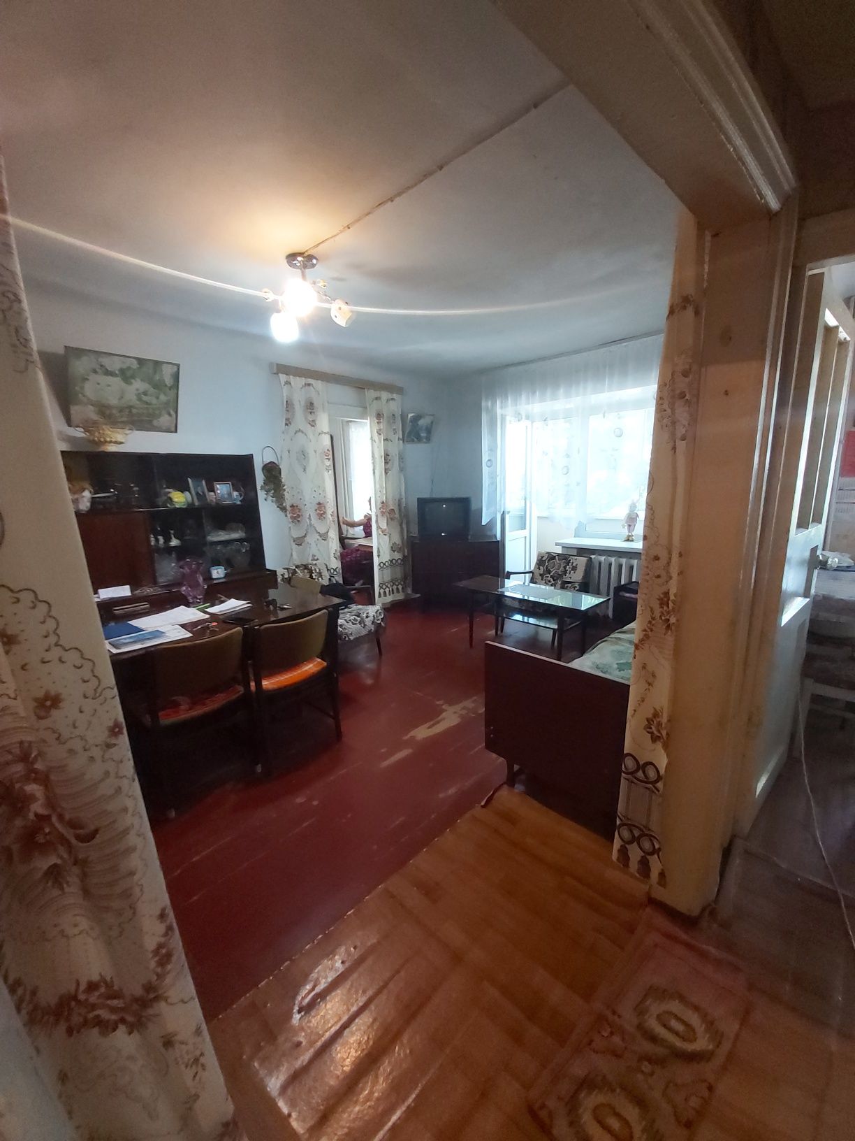 Продается 2х ком кв в центре