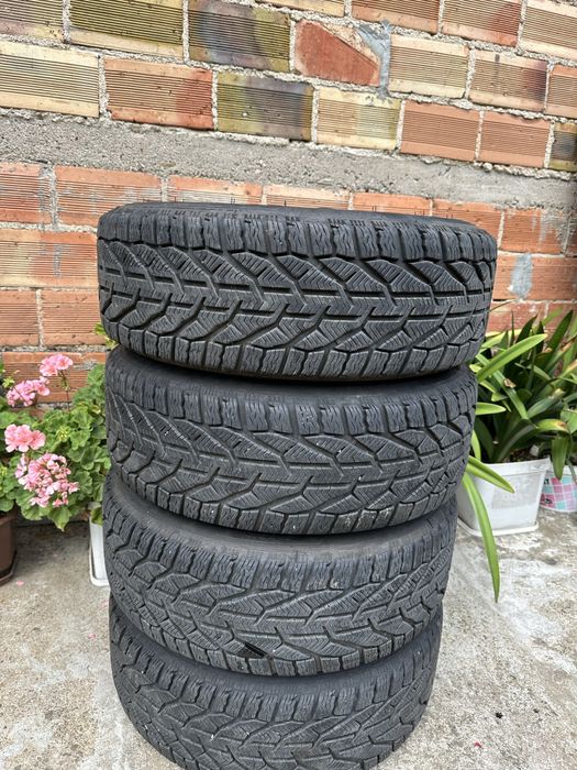 Гуми с джанти R16 4X100