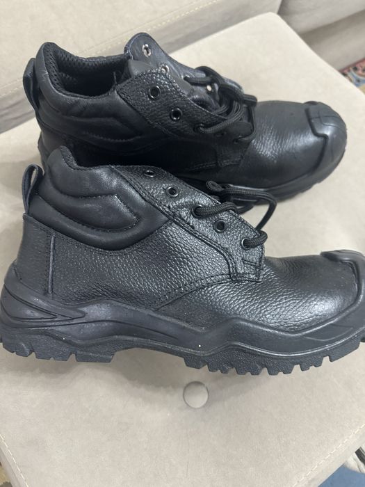 Продам ботинки мужские, осенние.