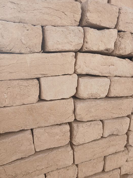 кам гербиш колдан куйылган