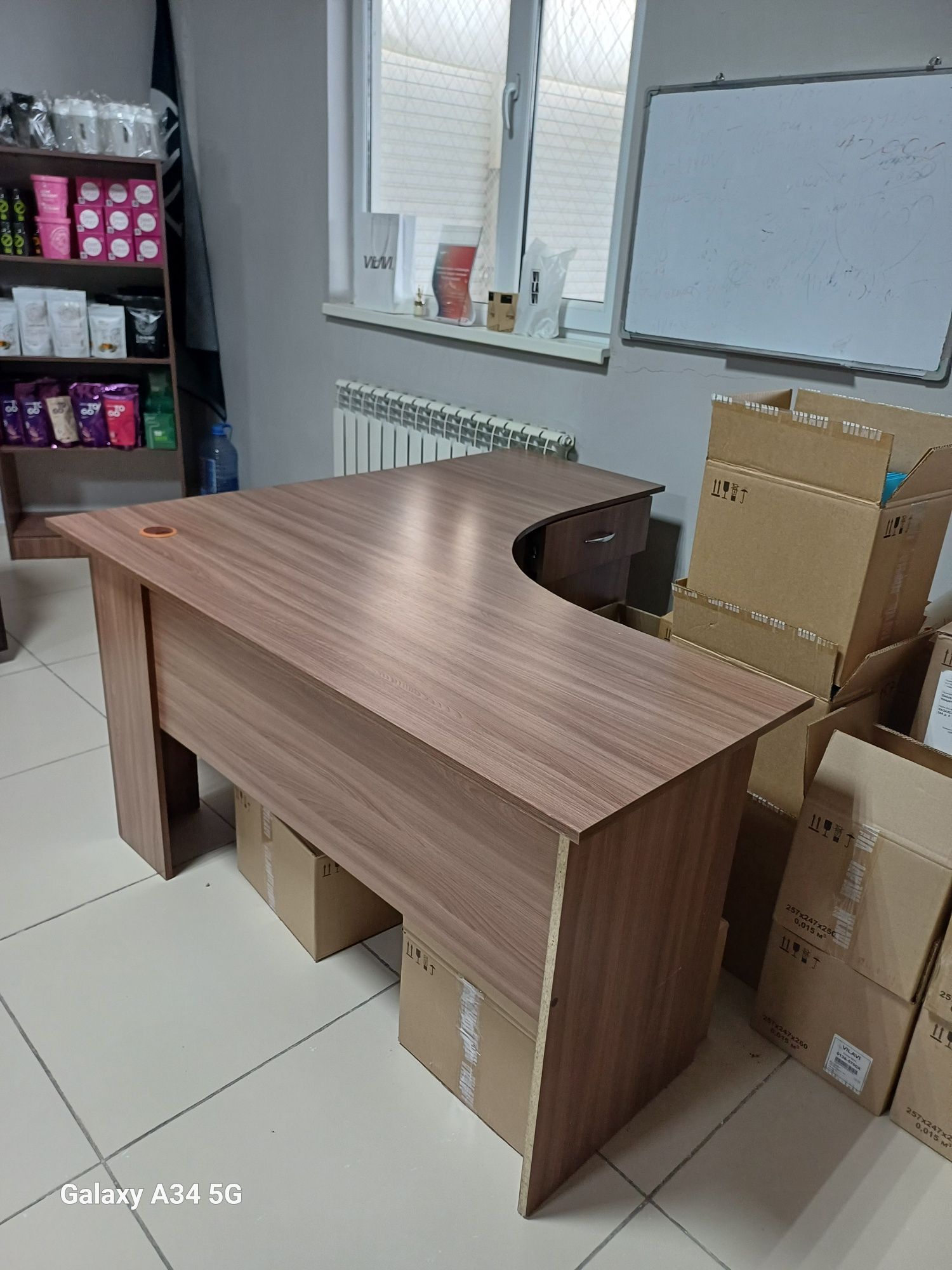 Продается стол компьютерный