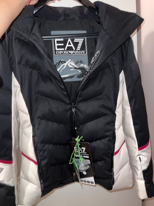 Ново оригинално ски яке ЕА7