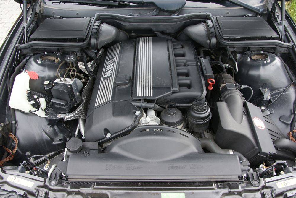 Двигател m54b30 за Bmw