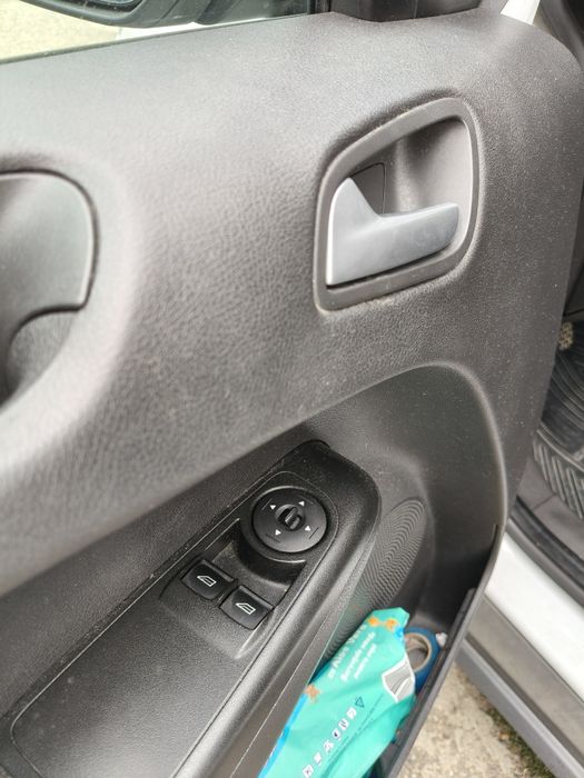 Ford Transit Courier