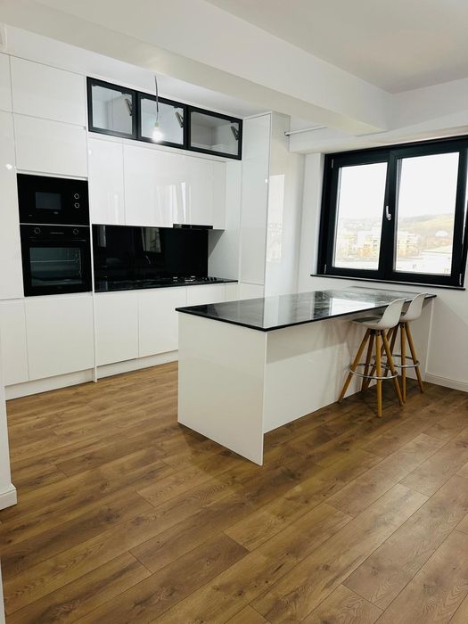 Vand apartament 3 camere NeoTower  Burdujeni, langa pizzeria For You